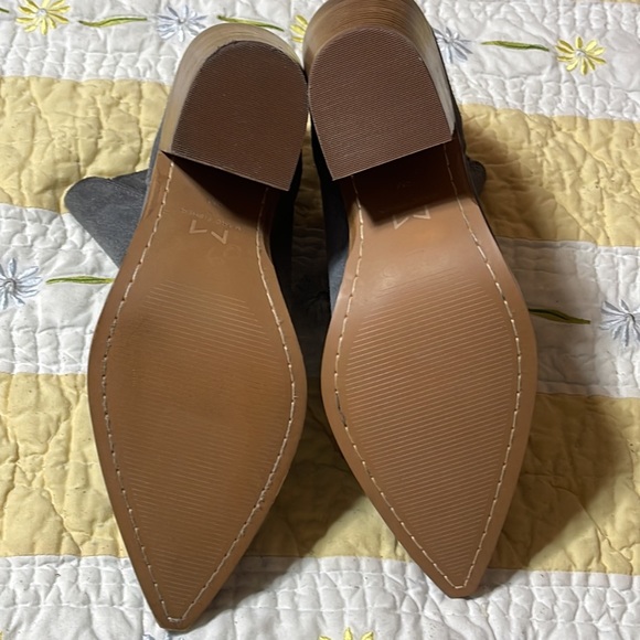 New Marc Fisher Gardi LTD Womens Ankle Suede Heels shoes boots Size 9M - Picture 7 of 8